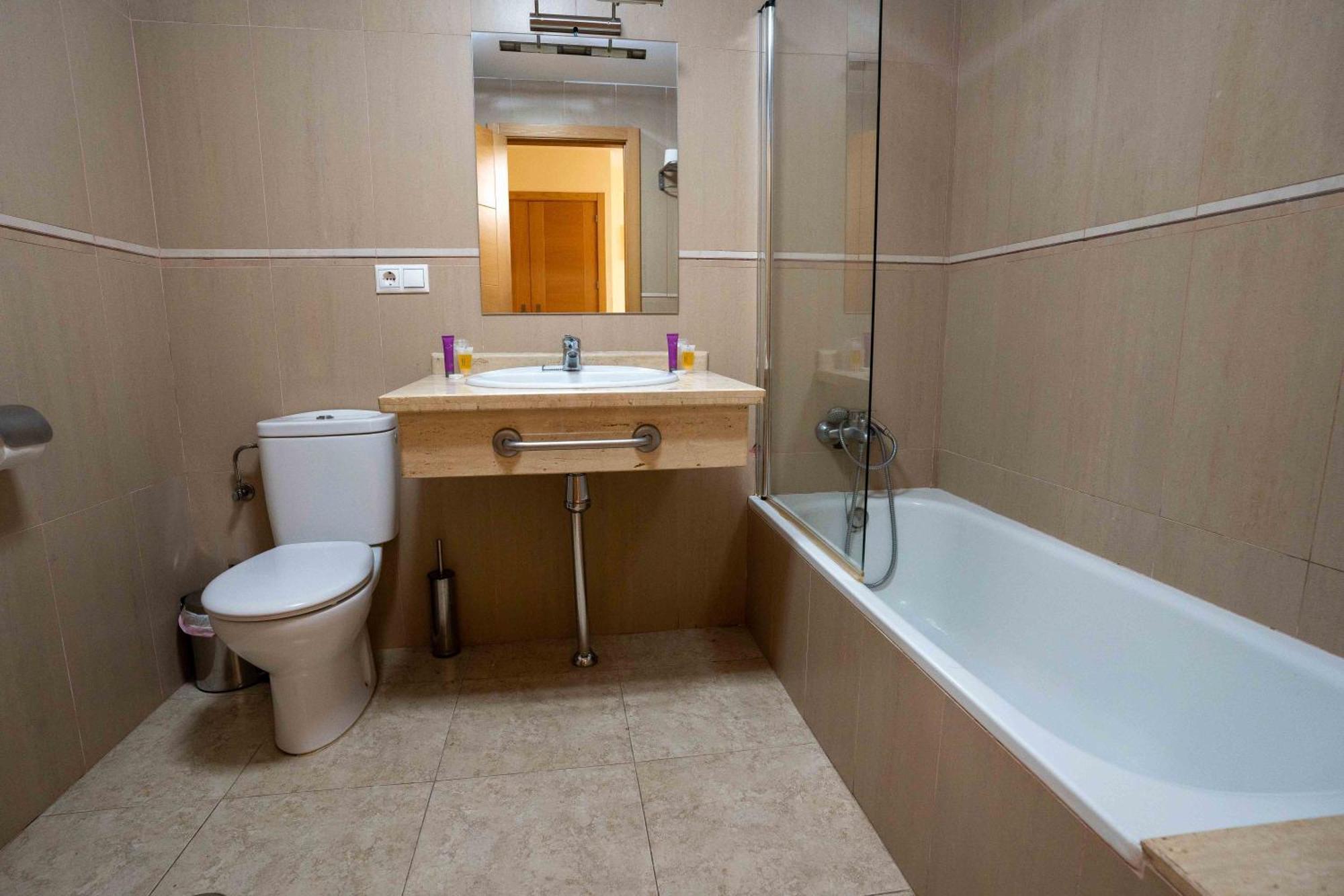 Hotel Sierra De Huesa Room photo